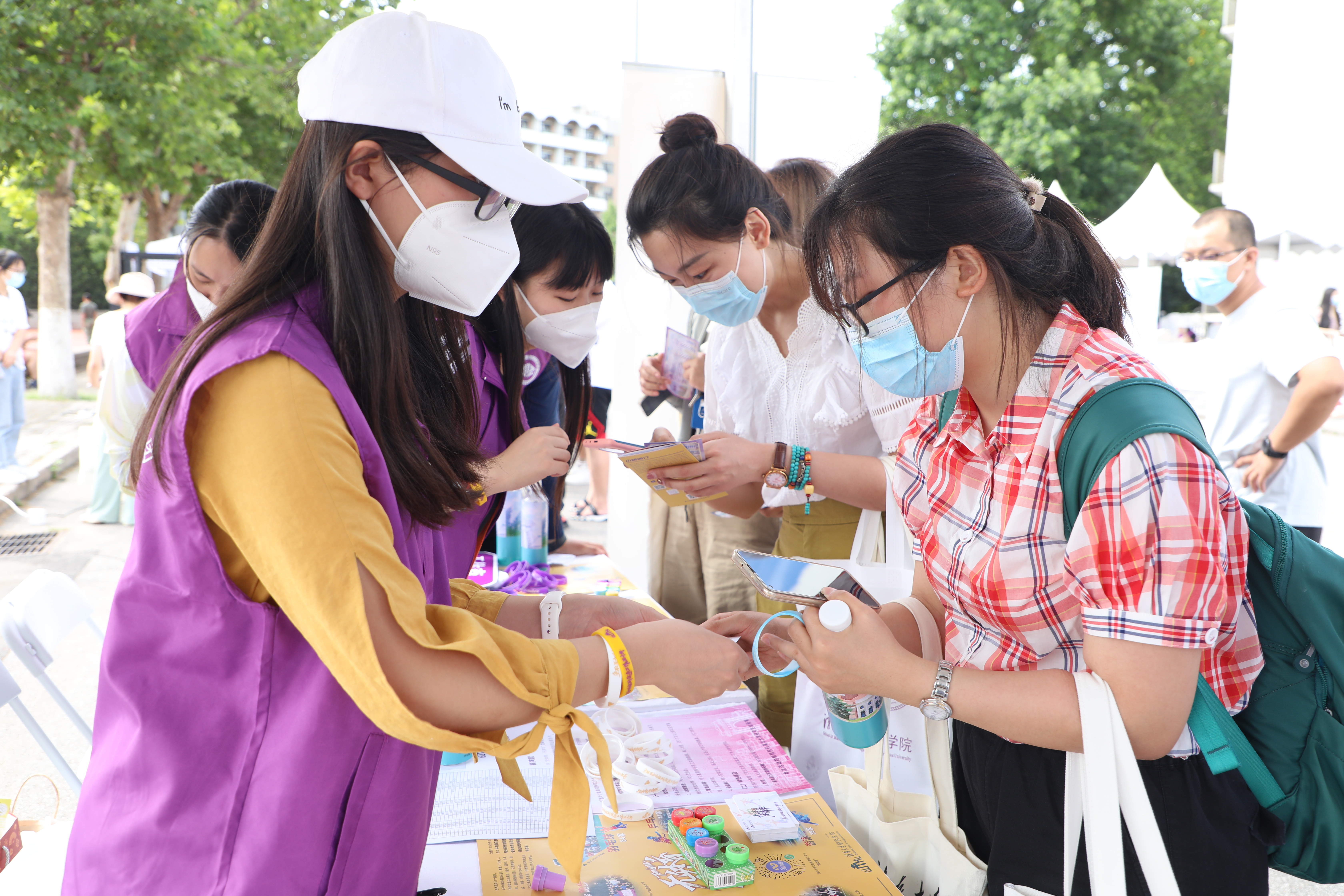 20220823-迎新研究生-摄影-2 (2).jpg