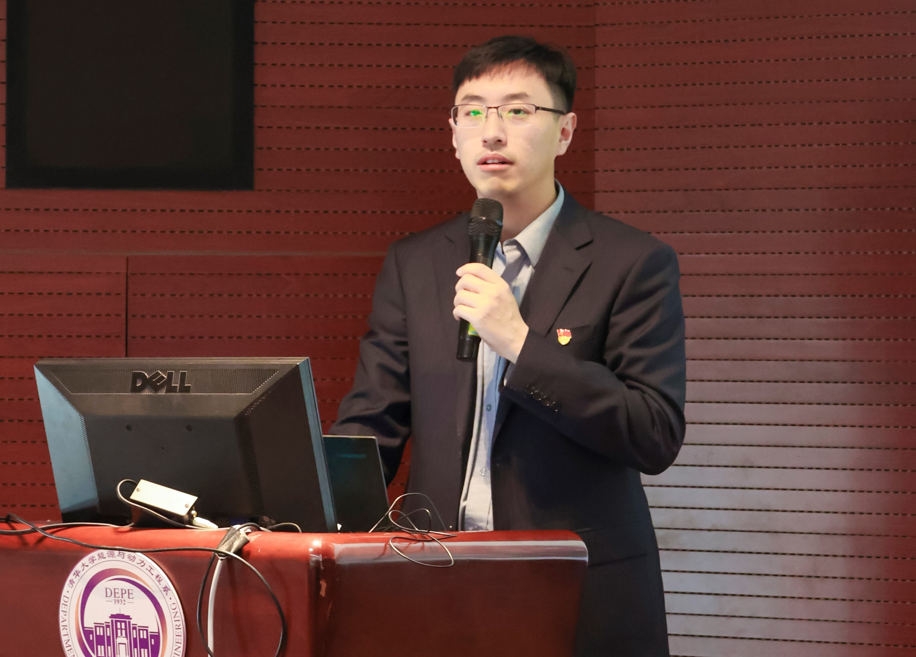 20230408-新闻稿-航天科工三院水下总体部党支部与BB贝博艾弗森官方网站能动系流机所党支部、能动博201党支部“红色1 1 1”共建活动-郭慧娜-图5-航天三院三部党群处副处长孟老师介绍情况.jpg